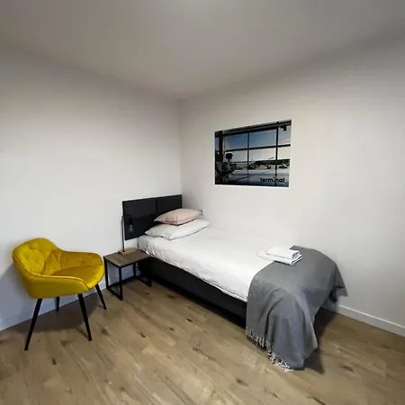 Terminal Airport Aparthotel