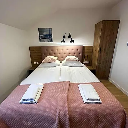 Apartmanhotel Terminal Airport 3*